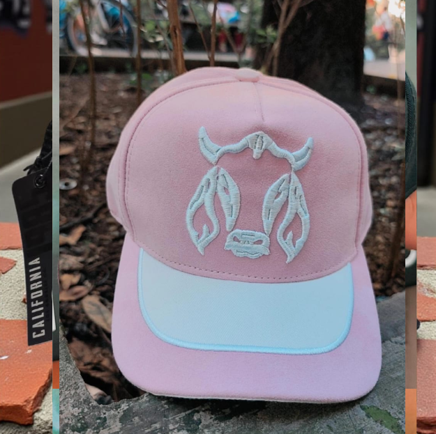 California Caps Café Camello Logo 2 - Trucker